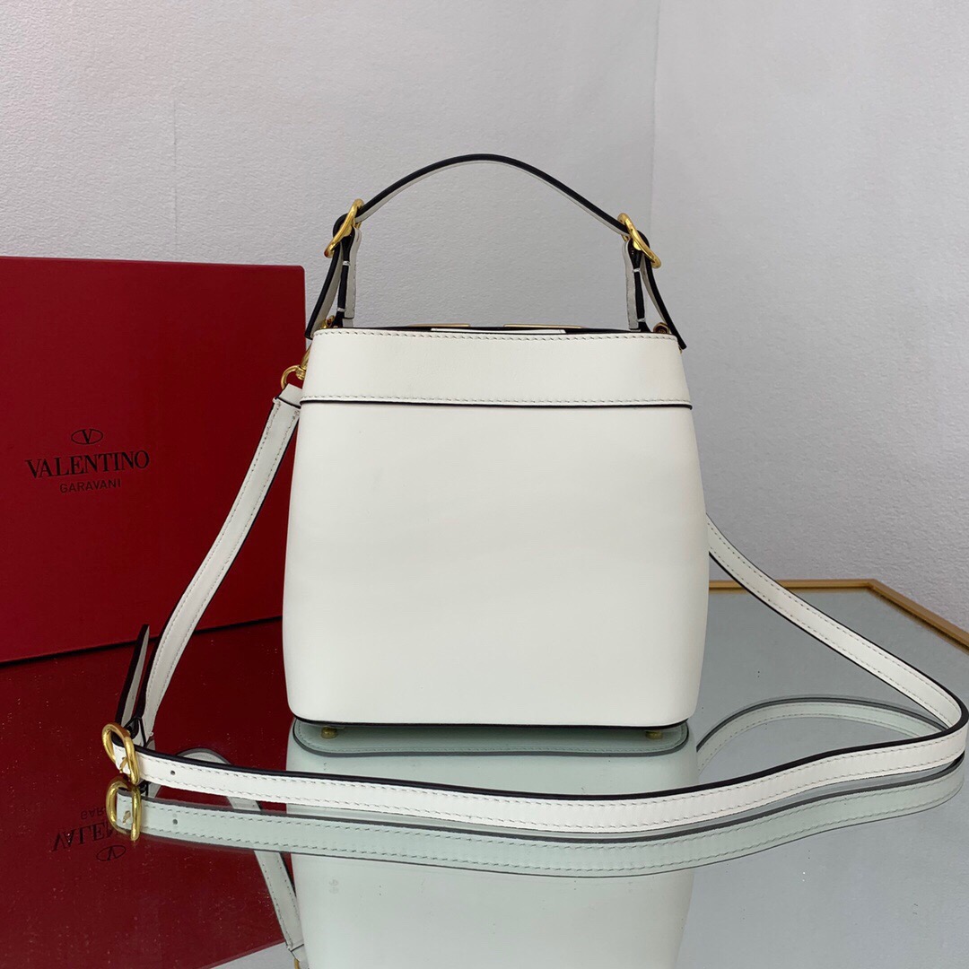Va1e*ntin0 s*pervee leather handbag white ww2b0j74zxl 20 x 19 x 12 cm