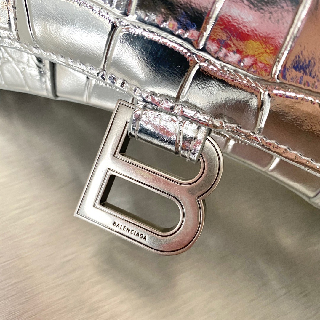 Ba1en*iaga hourglass wallet on chain crocodile leather silver 6560501 19 x 12 x 5 cm