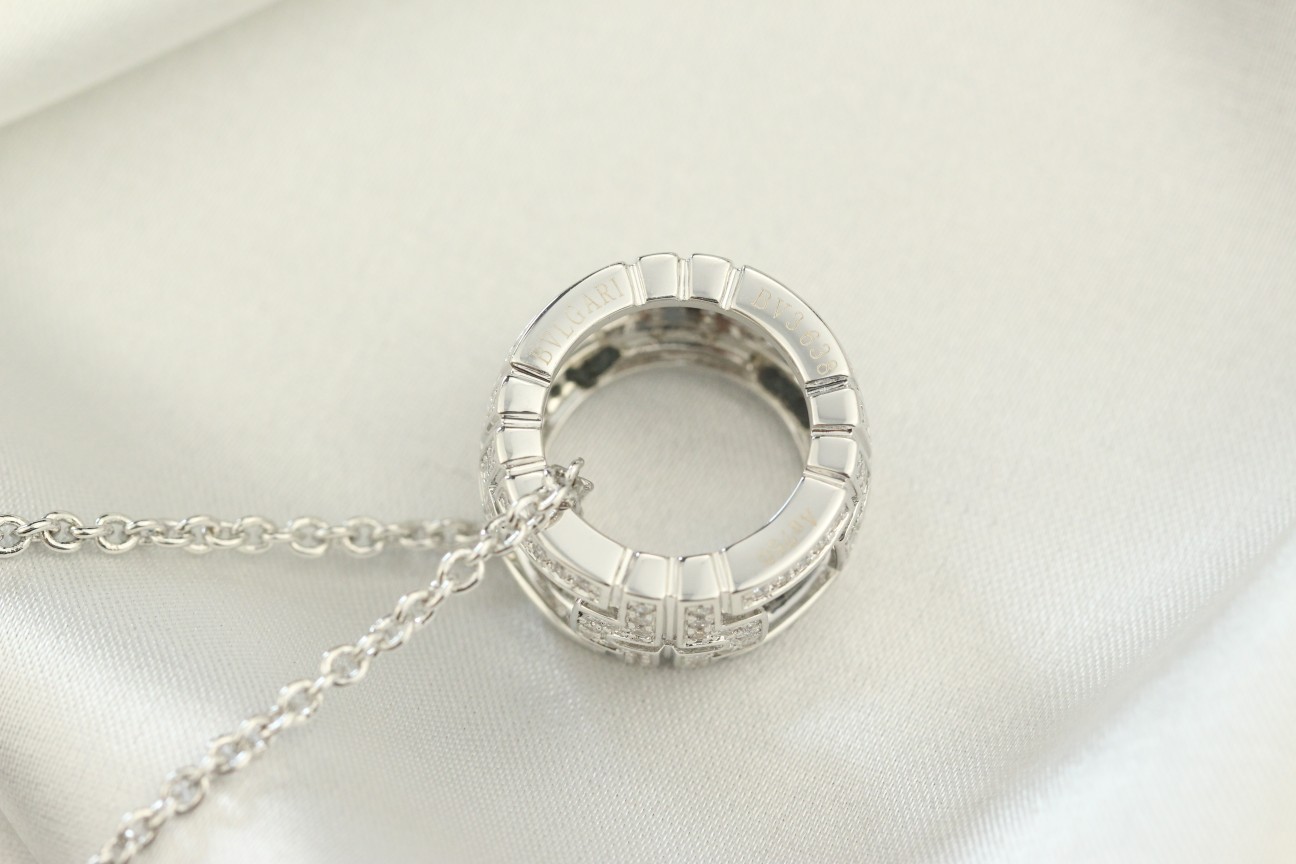 Bv1g*ai necklace 01