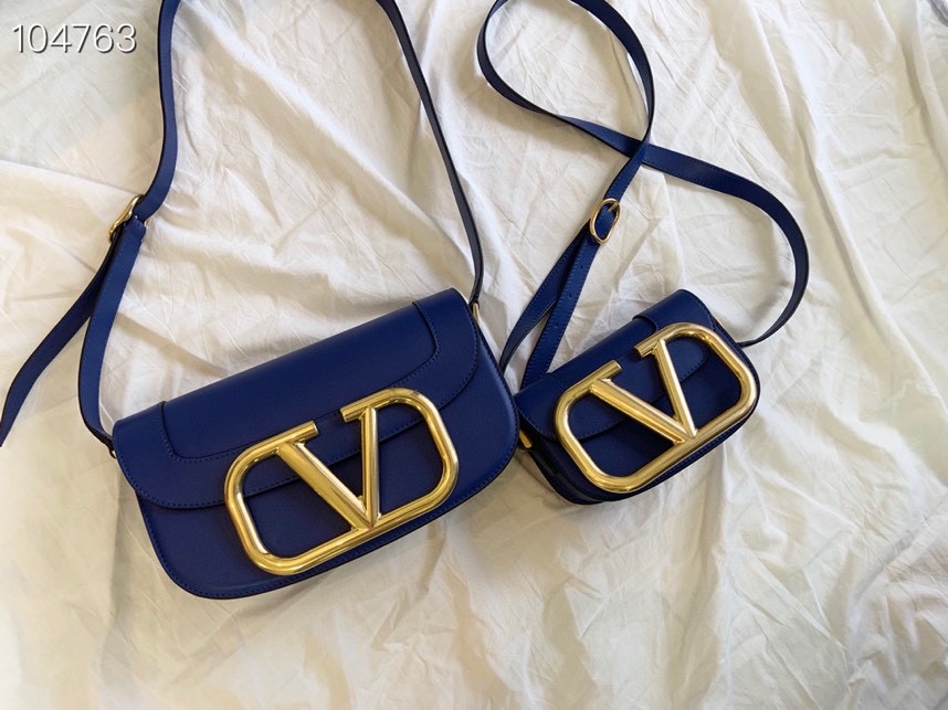 Va1e*ntin0 small s*pervee crossbody bag blue xw2b0g45zxl 18 x 7.5 x 12.5 cm