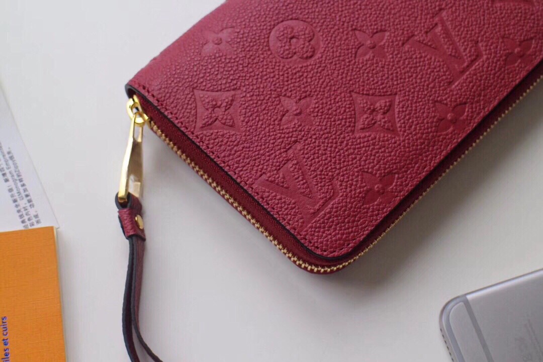 l0vis Vvtt0n zippy wallet monogram leather scarlet m63691 19.5 x 10 cm