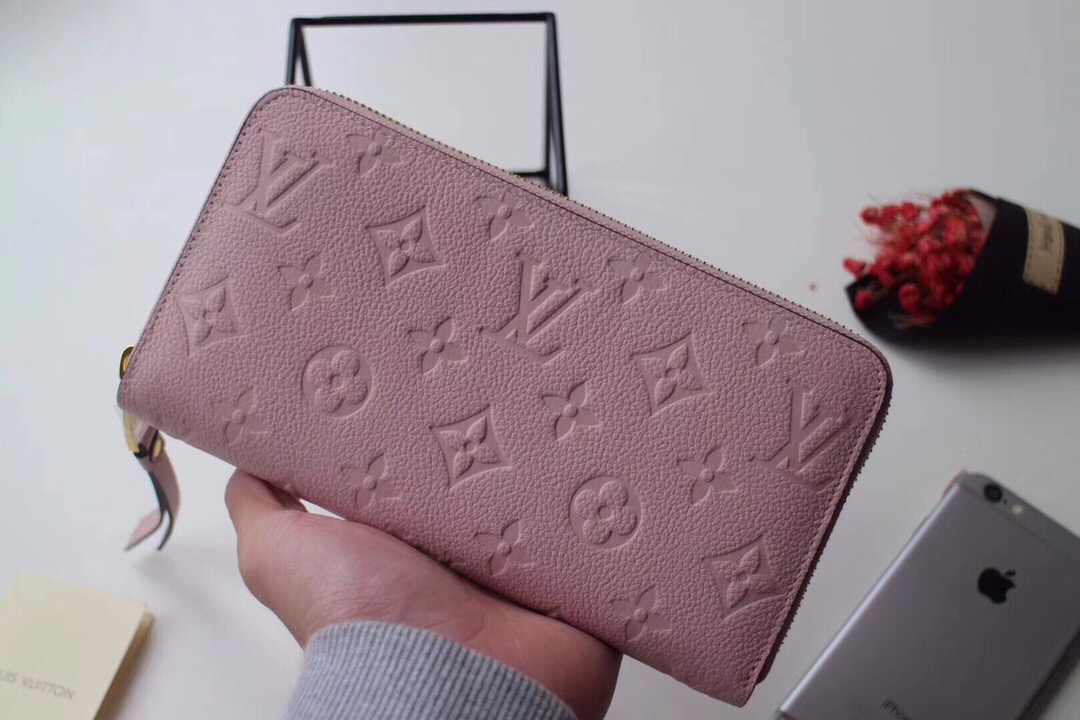 l0vis Vvtt0n zippy wallet monogram leather powder pink m64090 19.5 x 10 cm