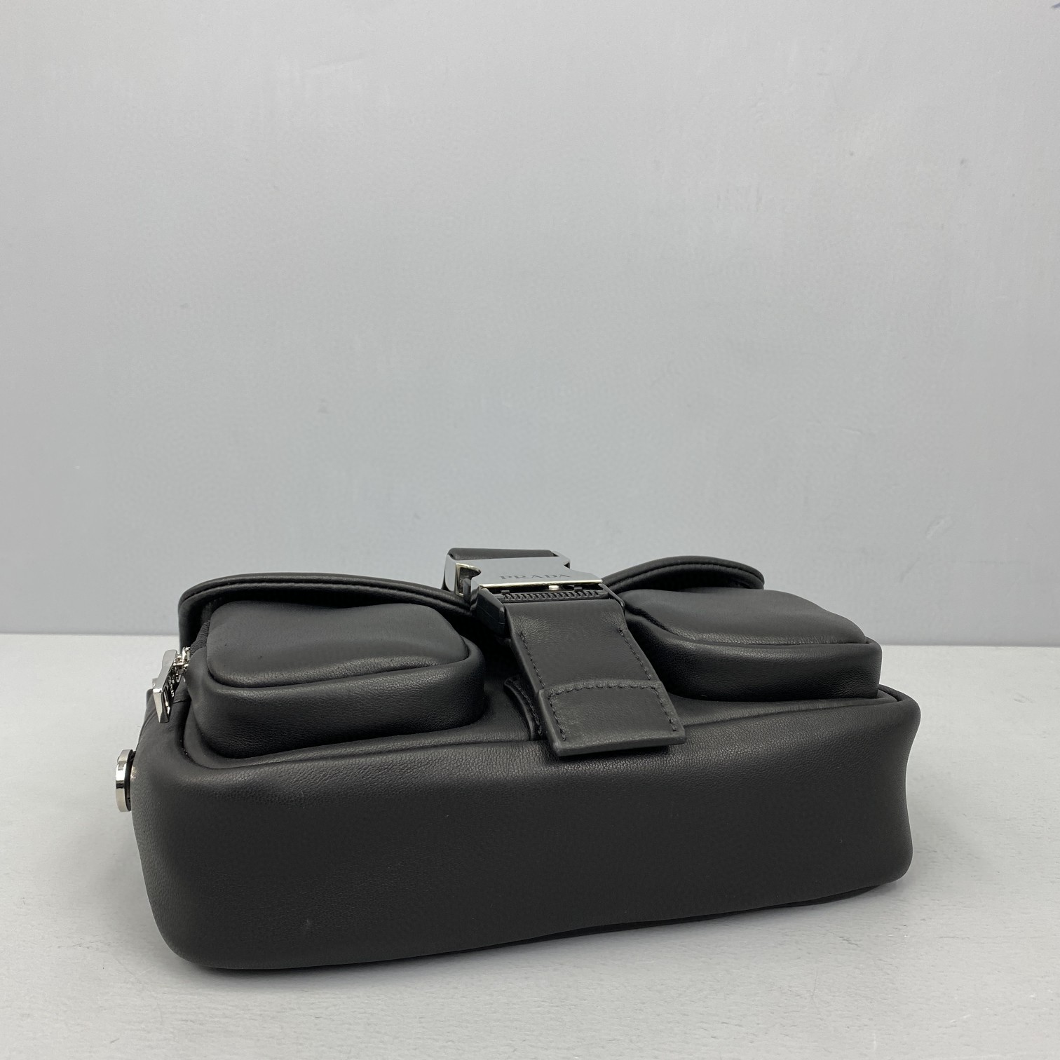 Pra*a pocket nappa leather bag black 1bd295 22 x 7.5 x 14 cm