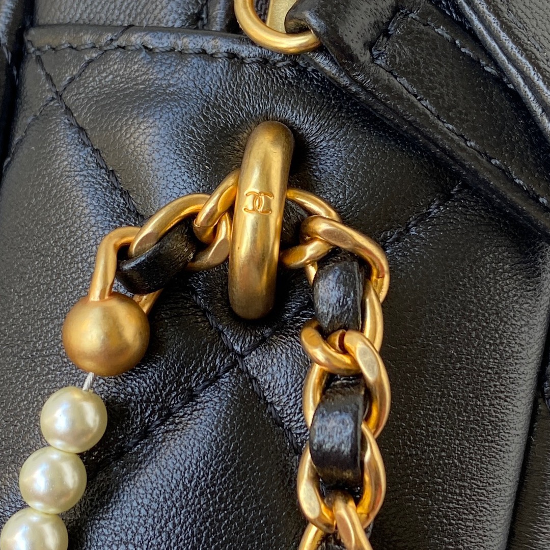 Ch**el mini camera case leather imitation pearls light black as2856 18 x 14 x 7 cm