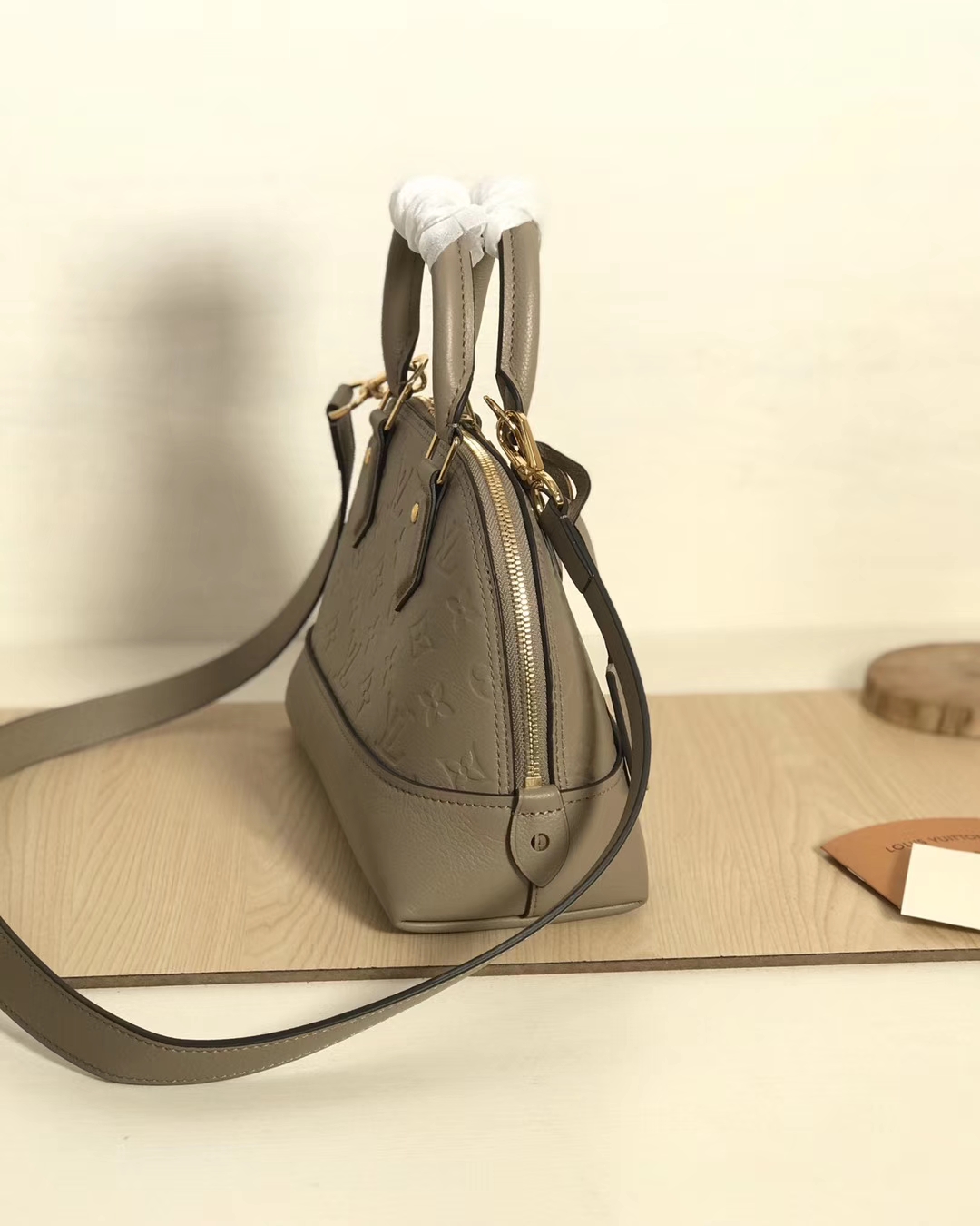 LV Neo Alma bag M44858 25cm