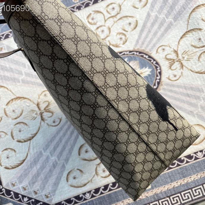 Gvc*1 hacker large graffiti beige and brown coated canvas 680125 38cm