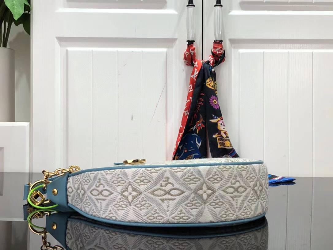 l0vis Vvtt0n loop bag 23cm 03