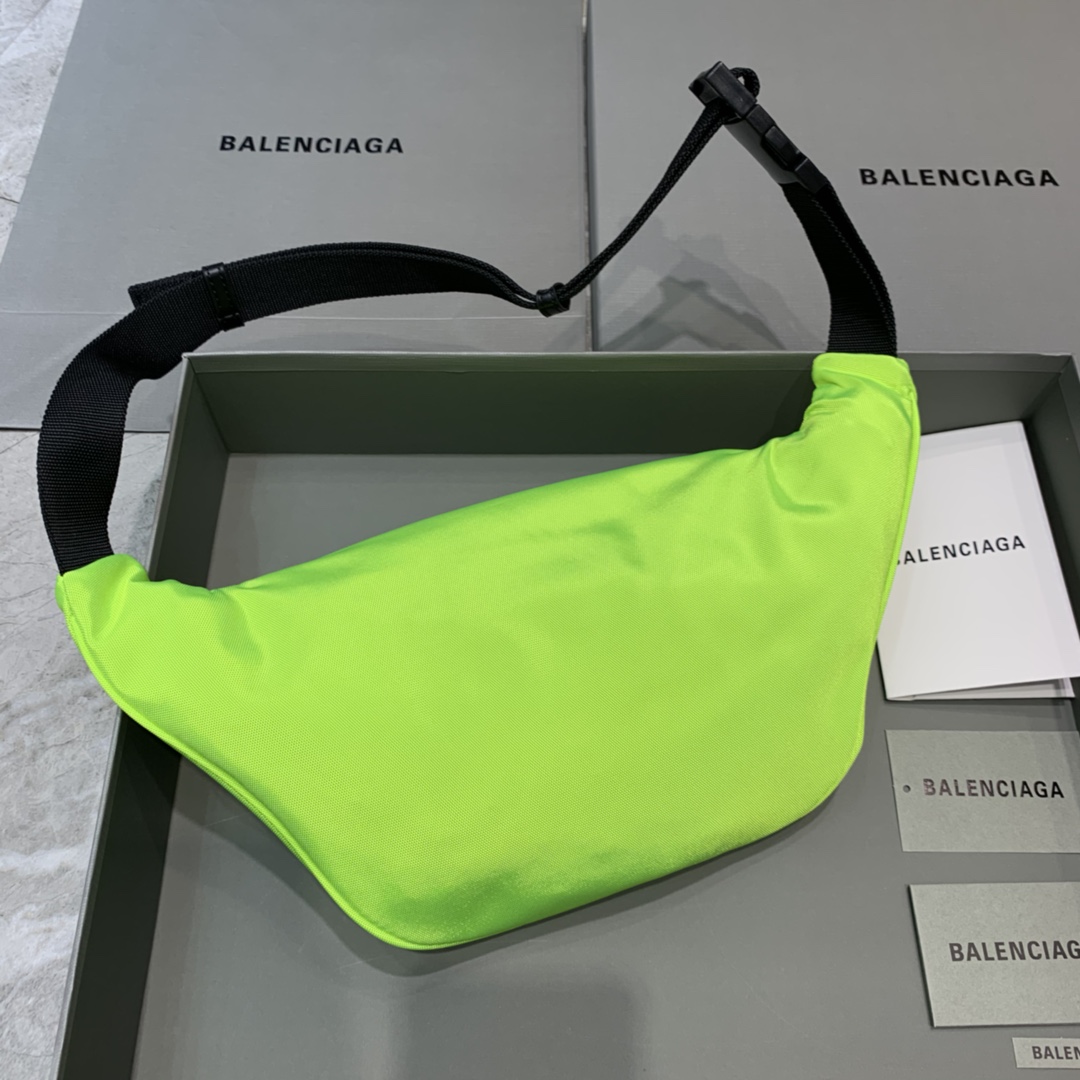 Ba1en*iaga canvas chest bag waist bagwhite 31cm 03