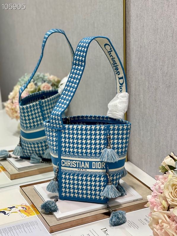 D-bubble embroidered Bucket Bag 16cm 02