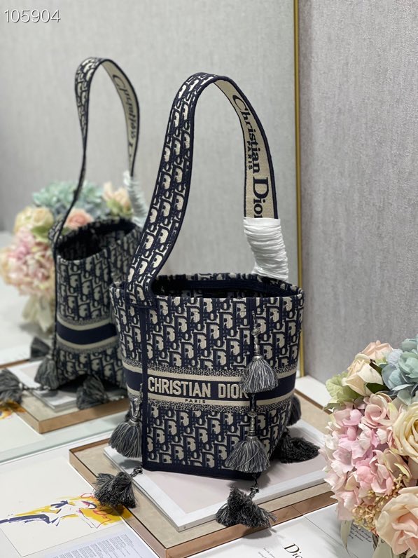 D-bubble embroidered Bucket Bag 16cm 03