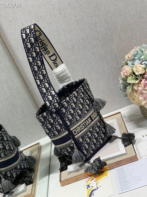 D-bubble embroidered Bucket Bag 16cm 03