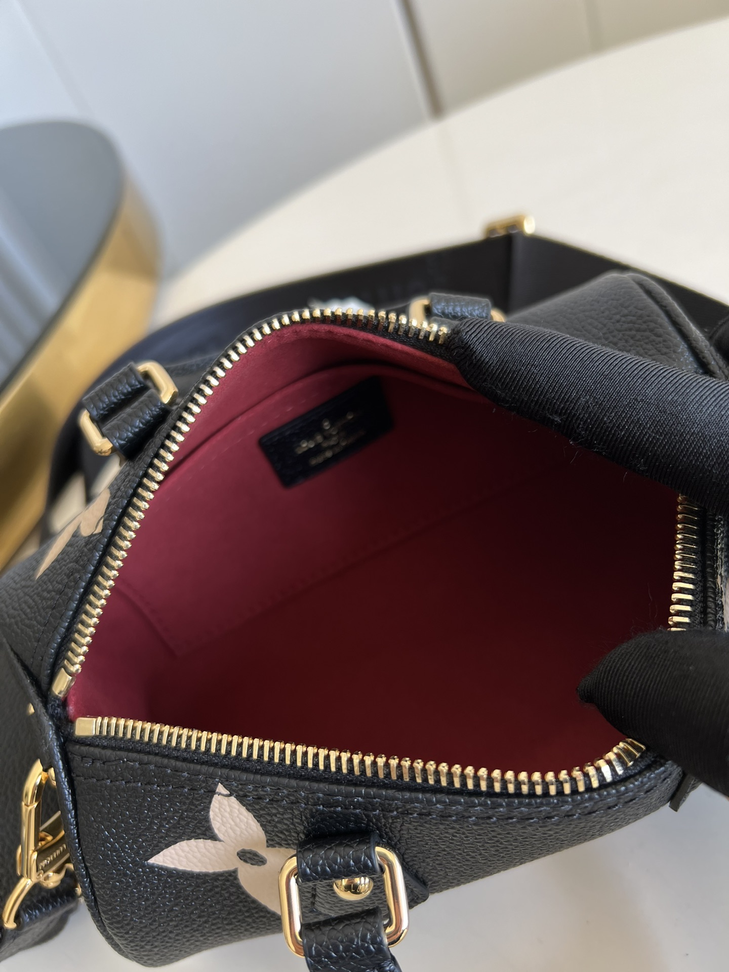 l0vis Vvtt0n papillon bb monogram empreinte leather m45568 20 cm