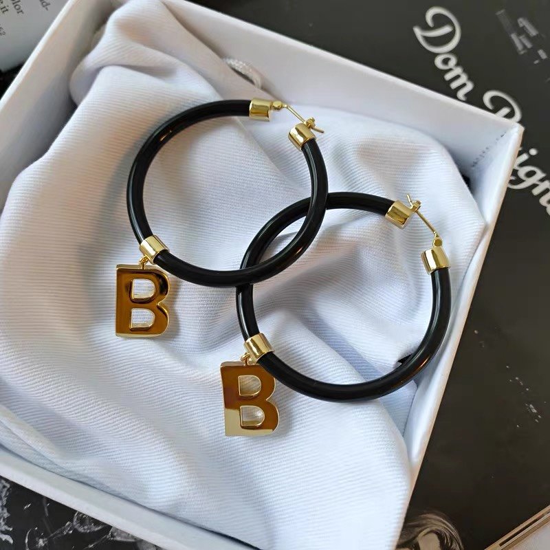 Ba1en*iaga earrings 012