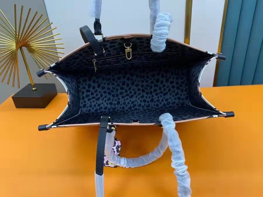 LV ONTHEGO BAG M8664 GM 41CM