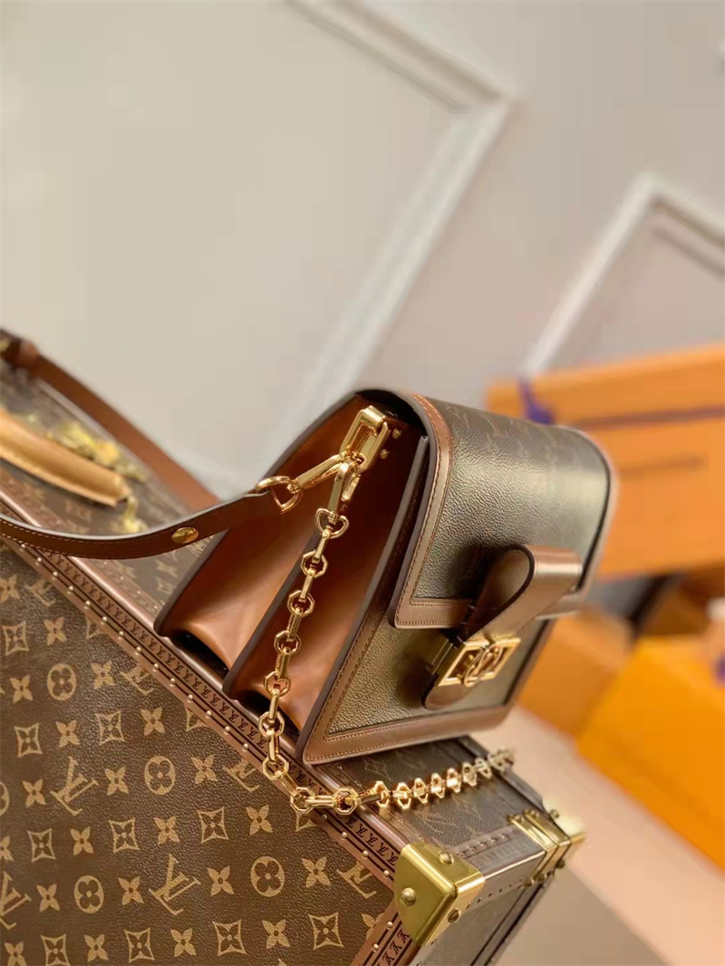 LV Dauphine MM Monogram M44391 25cm