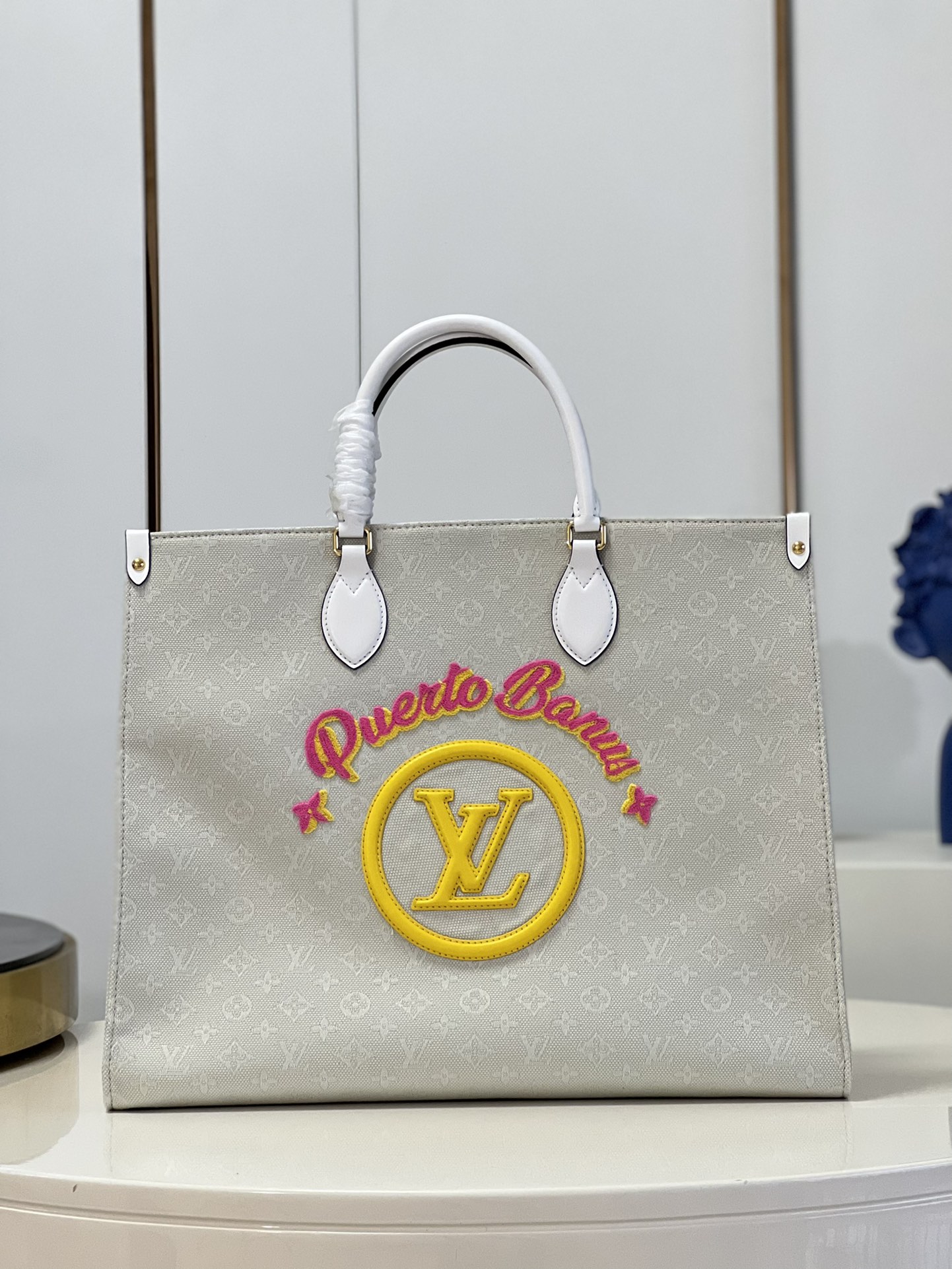 LV On the go yellow