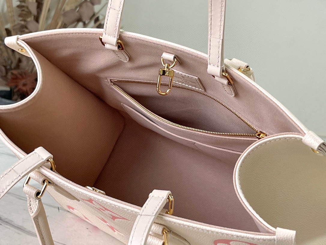 LV OnTheGo MM M45494 Crème Beige / Rose Trianon Pink - 35 x 27 x 14 cm