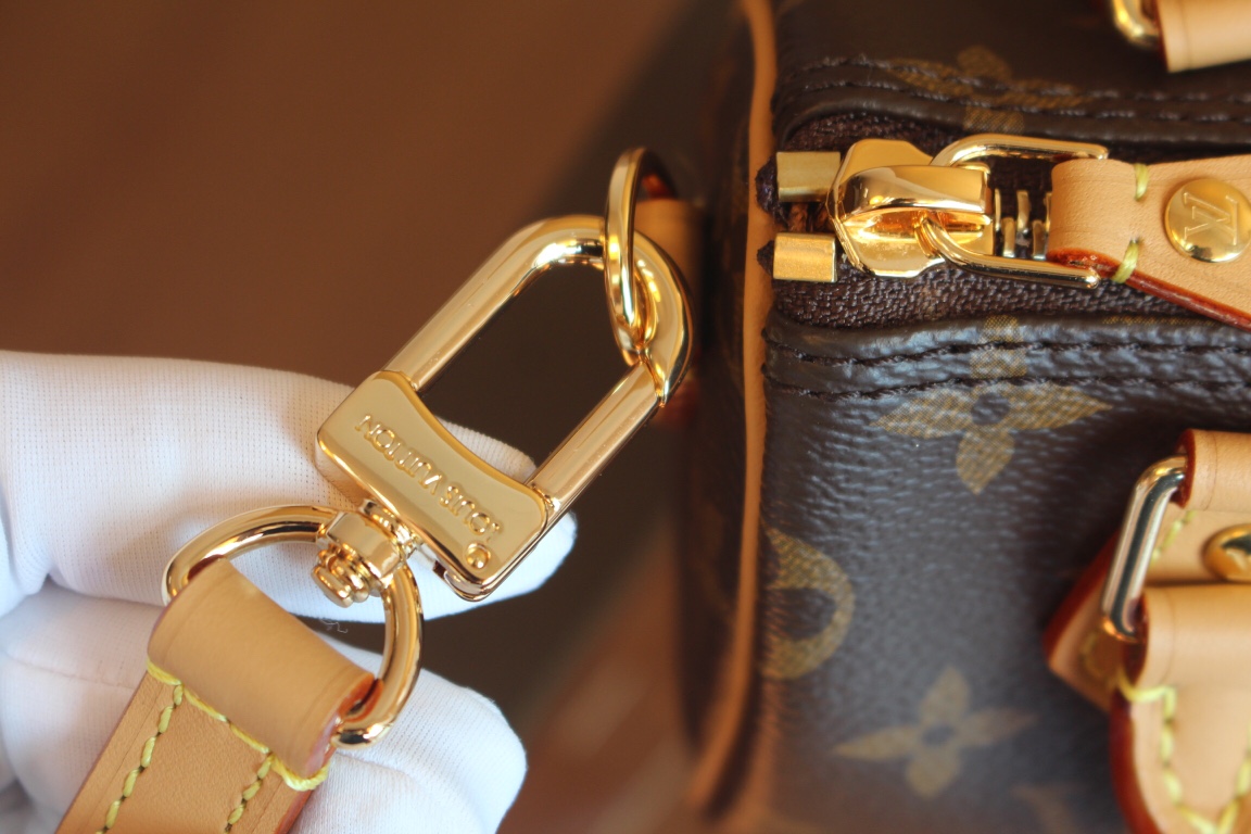 LV Nano Speedy Monogram canvas M81085 - 16x10x7.5cm