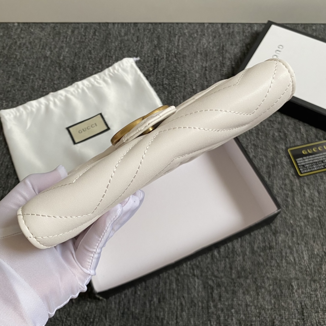 GG Marmont matelassé mini bag White 474575 – 20cm x 13cm x 6cm