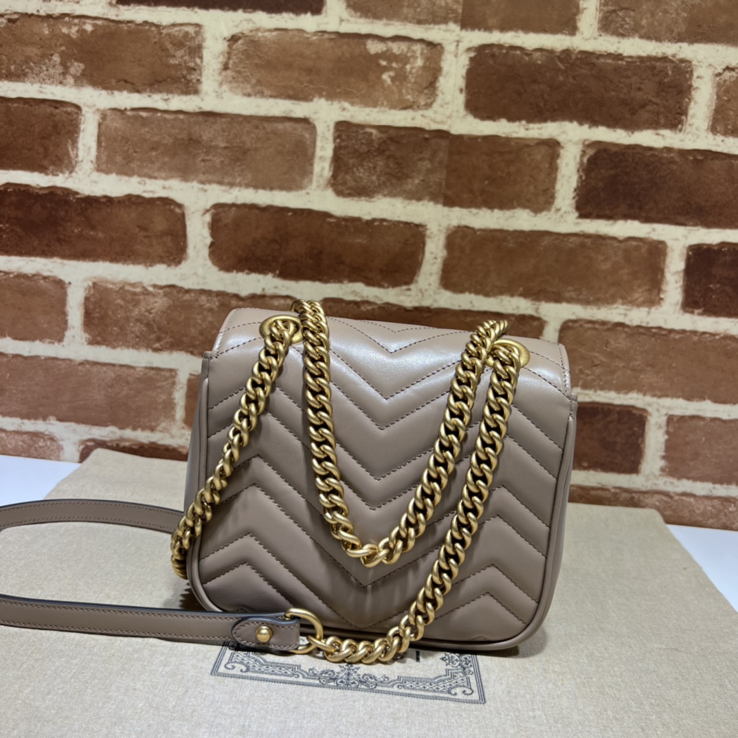 GG Marmont mini shoulder bag Beige 739682 - 18x15x8cm