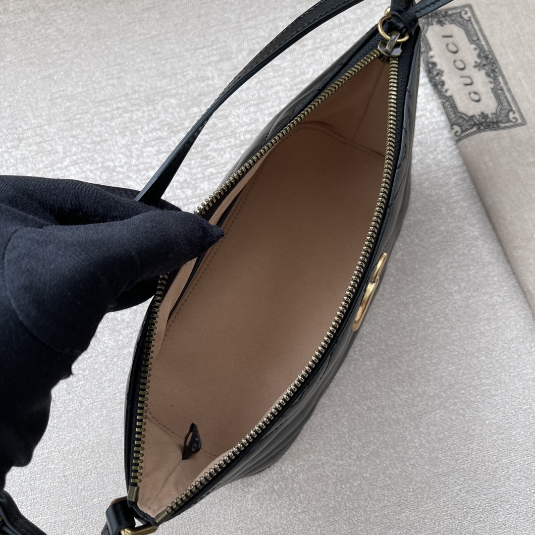 GG Marmont shoulder bag Black Gold hardware 739166 - 23×12×10cm