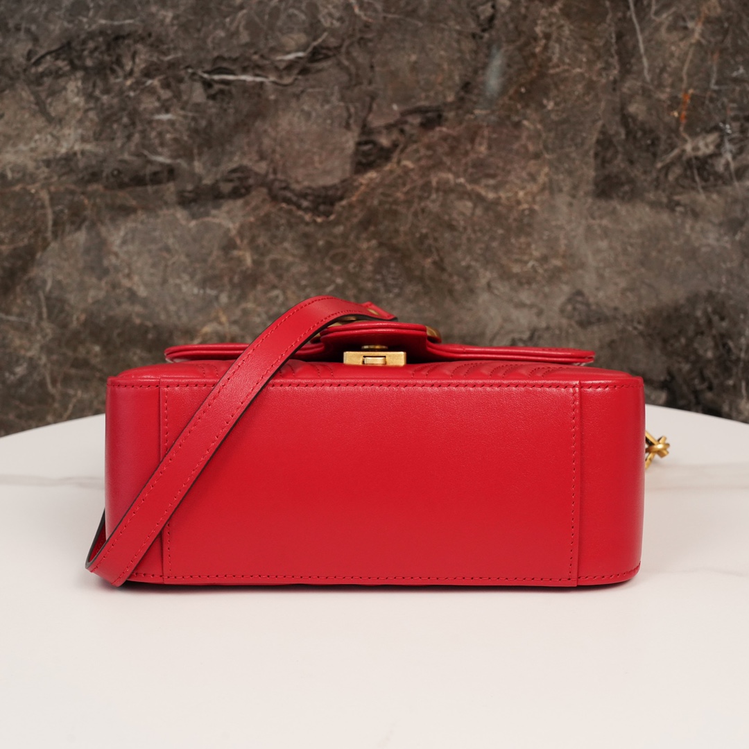 GG Marmont Matelassé mini top handle bag Red 547260 - 21x 15.5 x 8cm