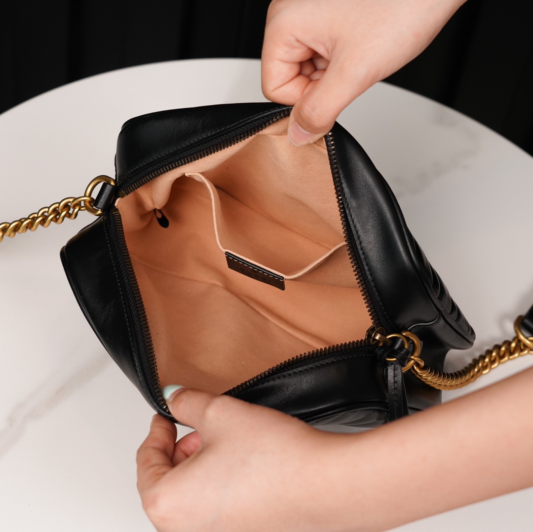 GG Marmont small matelassé shoulder bag (The camera bag) Black 447632  - 24x13x7cm