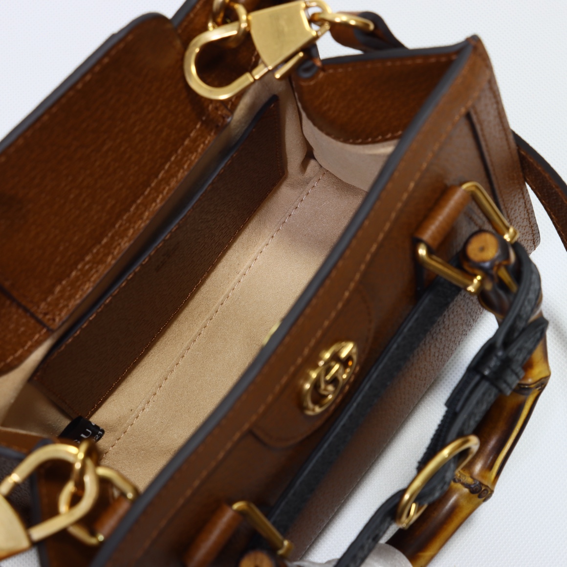 Gvc*1 diana mini tote bag‎ brown 702732  - 20 x 16 x 10cm