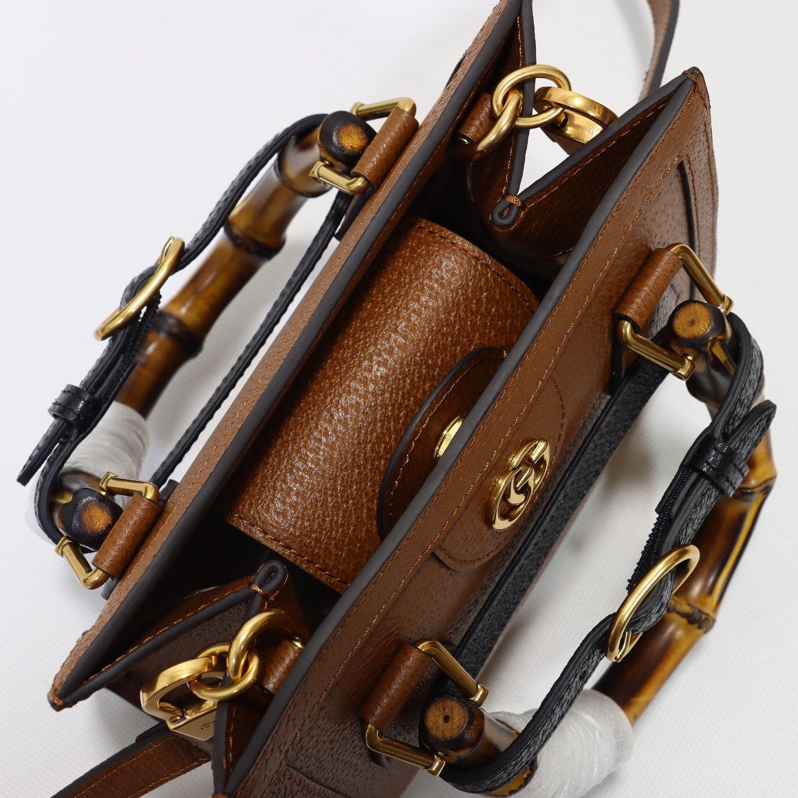 Gvc*1 diana mini tote bag‎ brown 702732  - 20 x 16 x 10cm