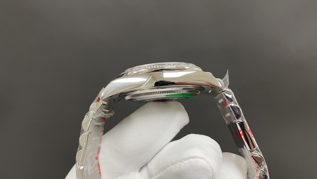 R01ex oyster perpetual 36mm pink day and date