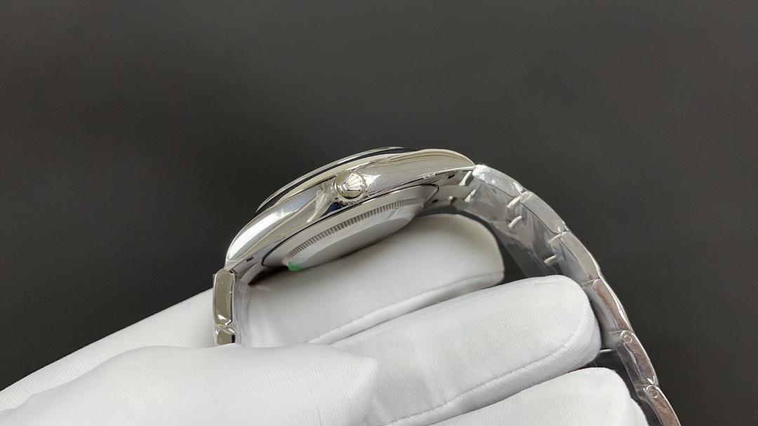 R01ex oyster perpetual  41mm 3230 green