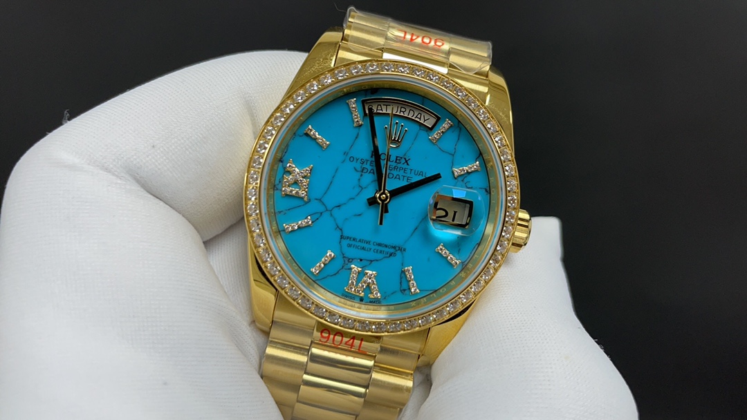 R01ex oyster perpetual day and  date  golden and blue 36 mm 2836