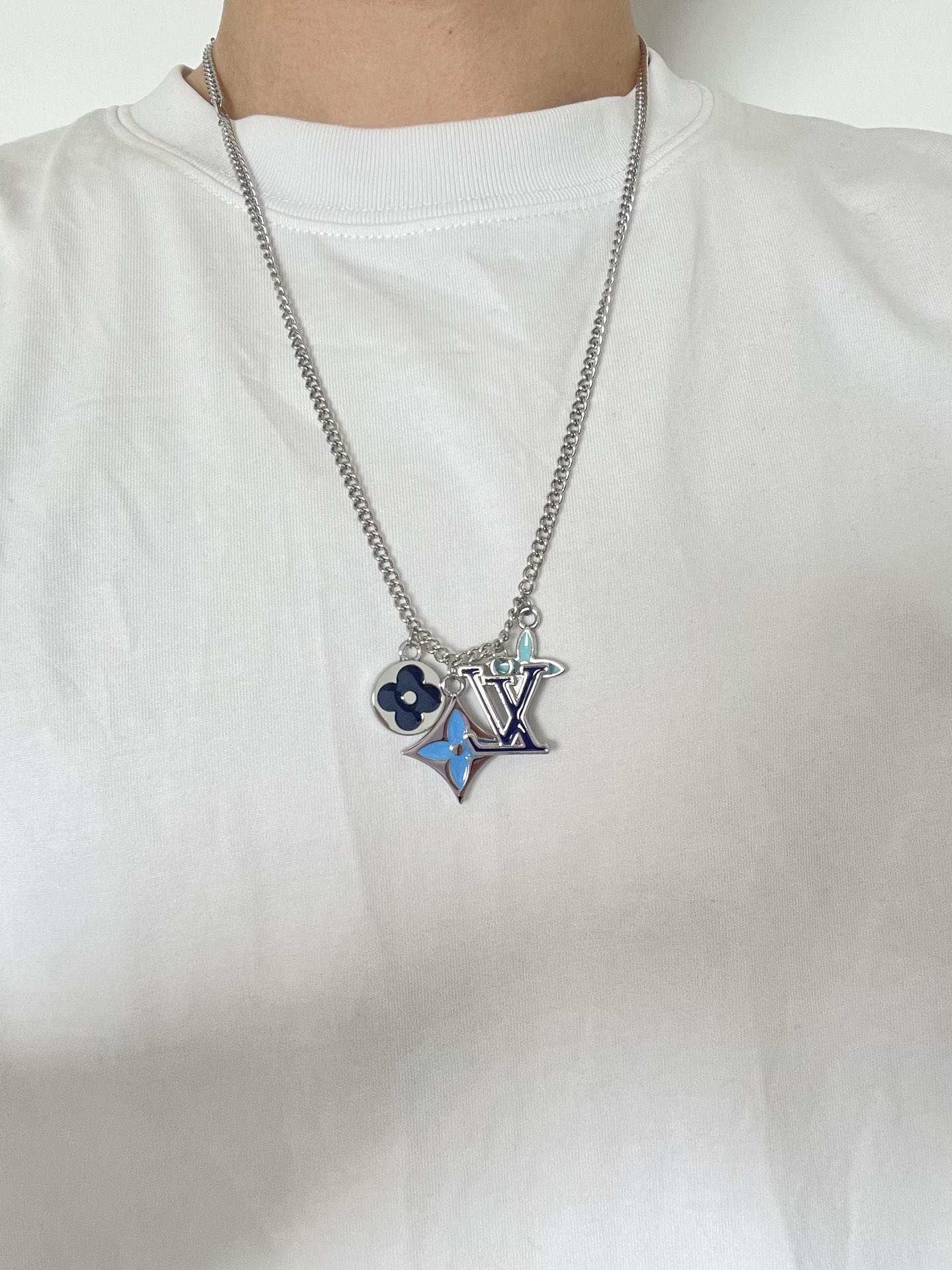 LV INSTINCT ENAMELLED necklace