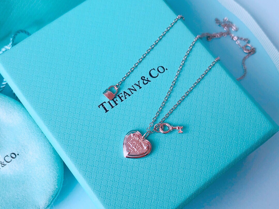 T*f*ny 001 necklace silver