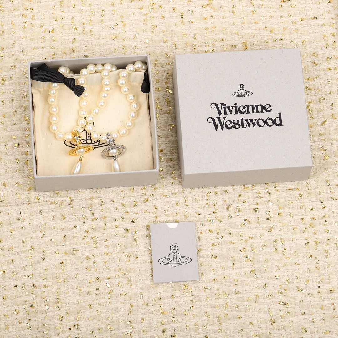 Vivienne  West  wood  necklace 003