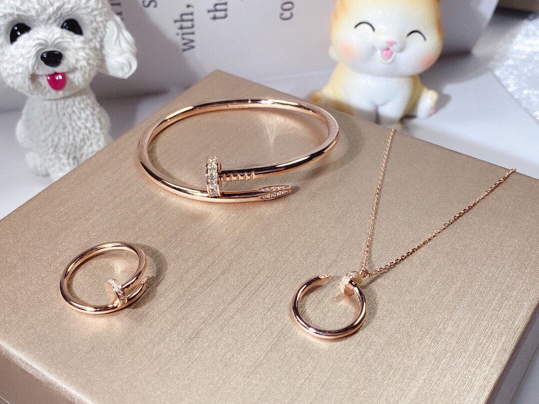 Ca*t1er necklace bracelet ring 3 set