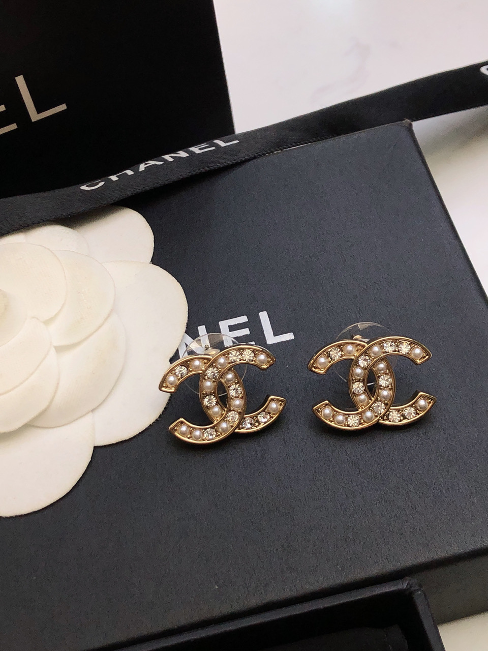 Ch**el chan 23 earrings 001