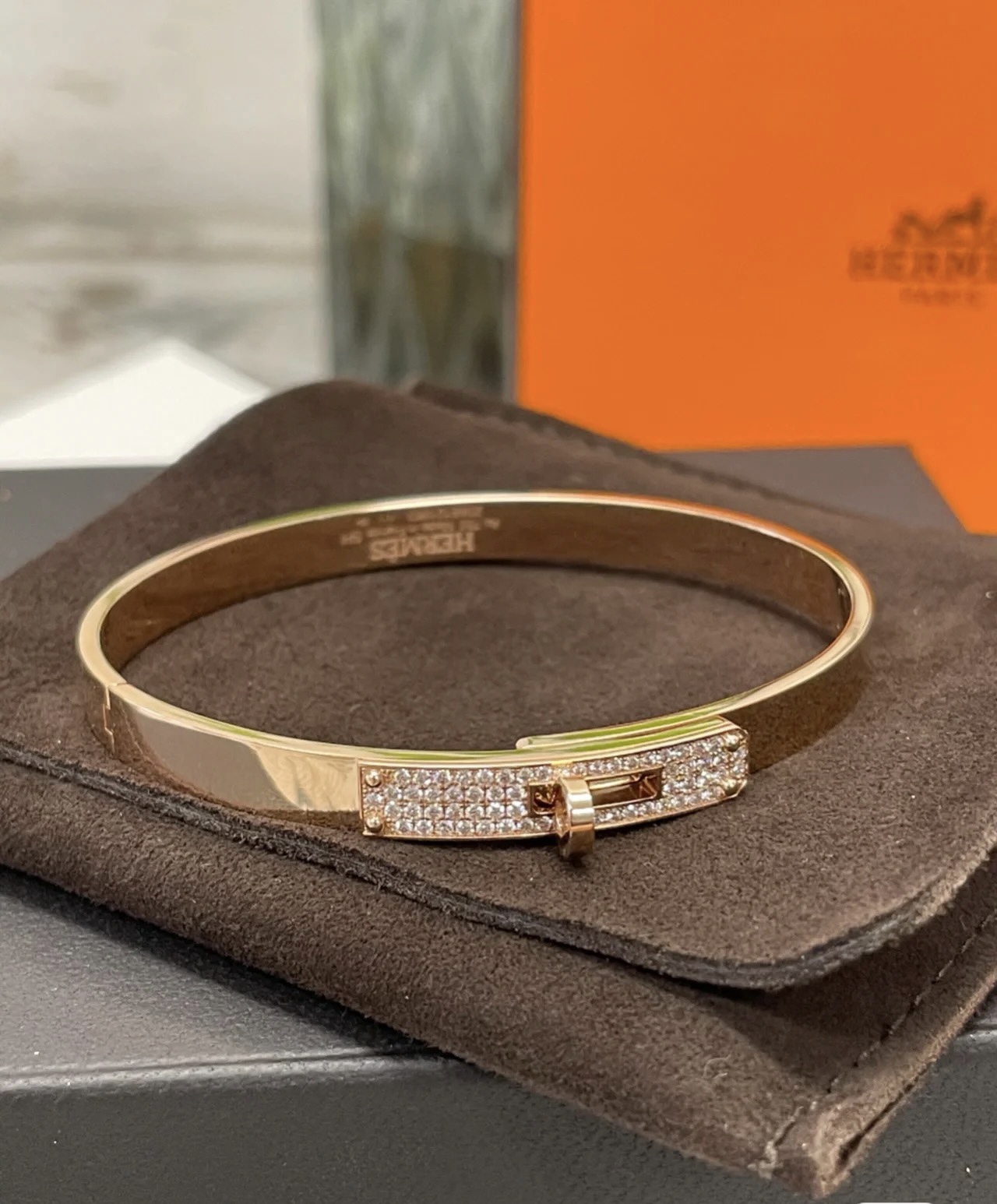 H**me5 bracelet golden 001