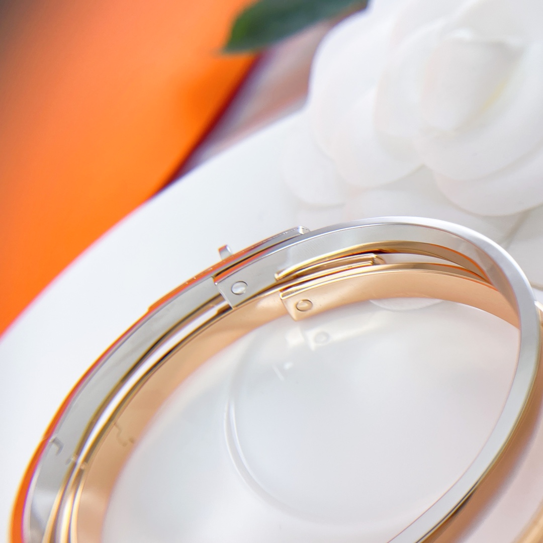 h**me5 D1am0nd bracelet 01 golden one only