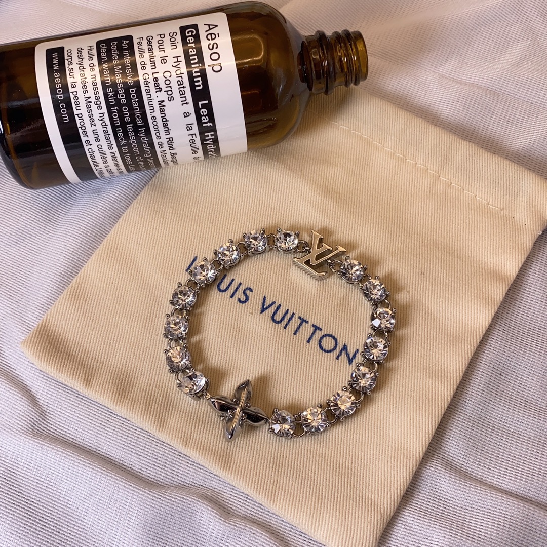 LV  bracelet CRYSTALS 18cm21cm