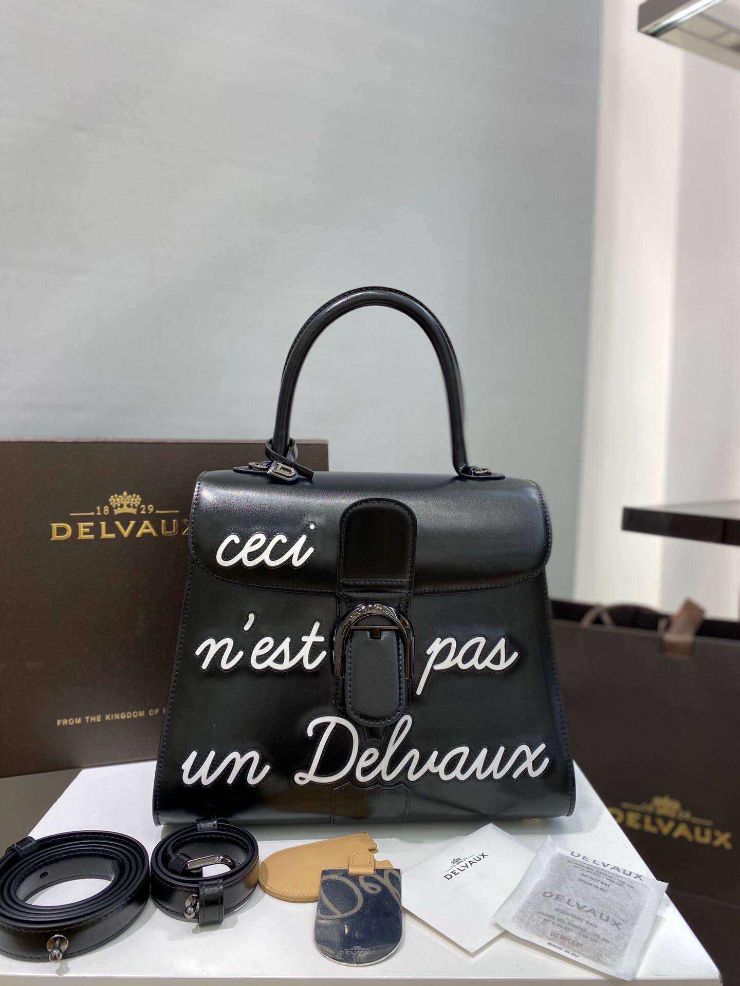 Delvaux handbag 28CM