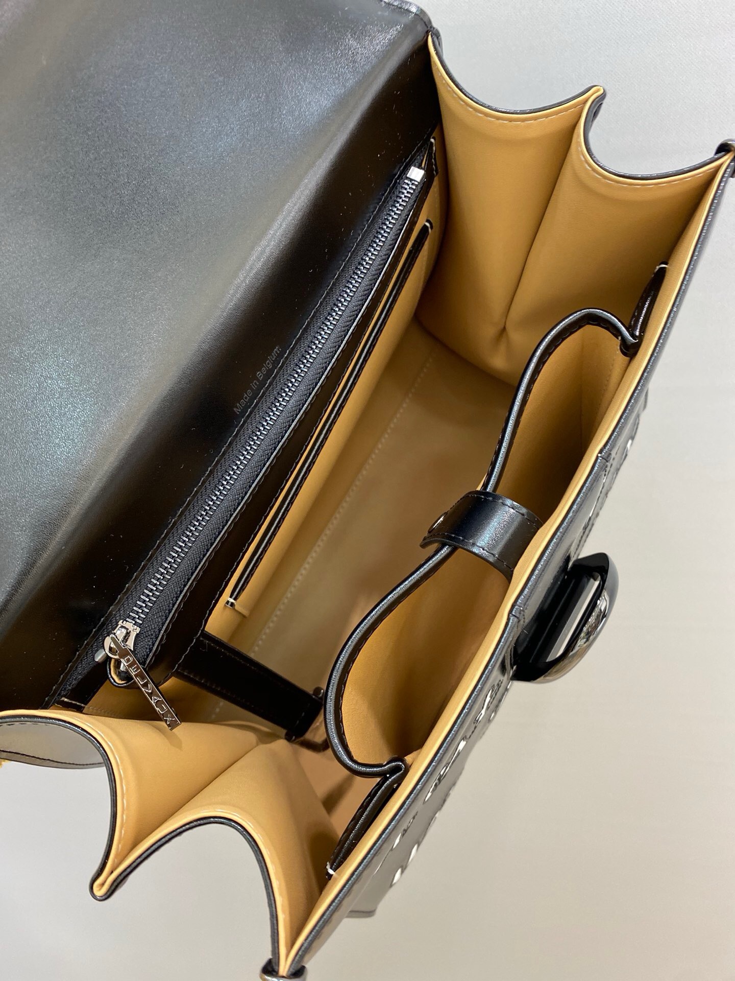 Delvaux handbag 28CM