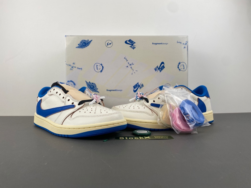 Travis Scott x Fragment x Air Jordan 1 Low OG DM7866-104