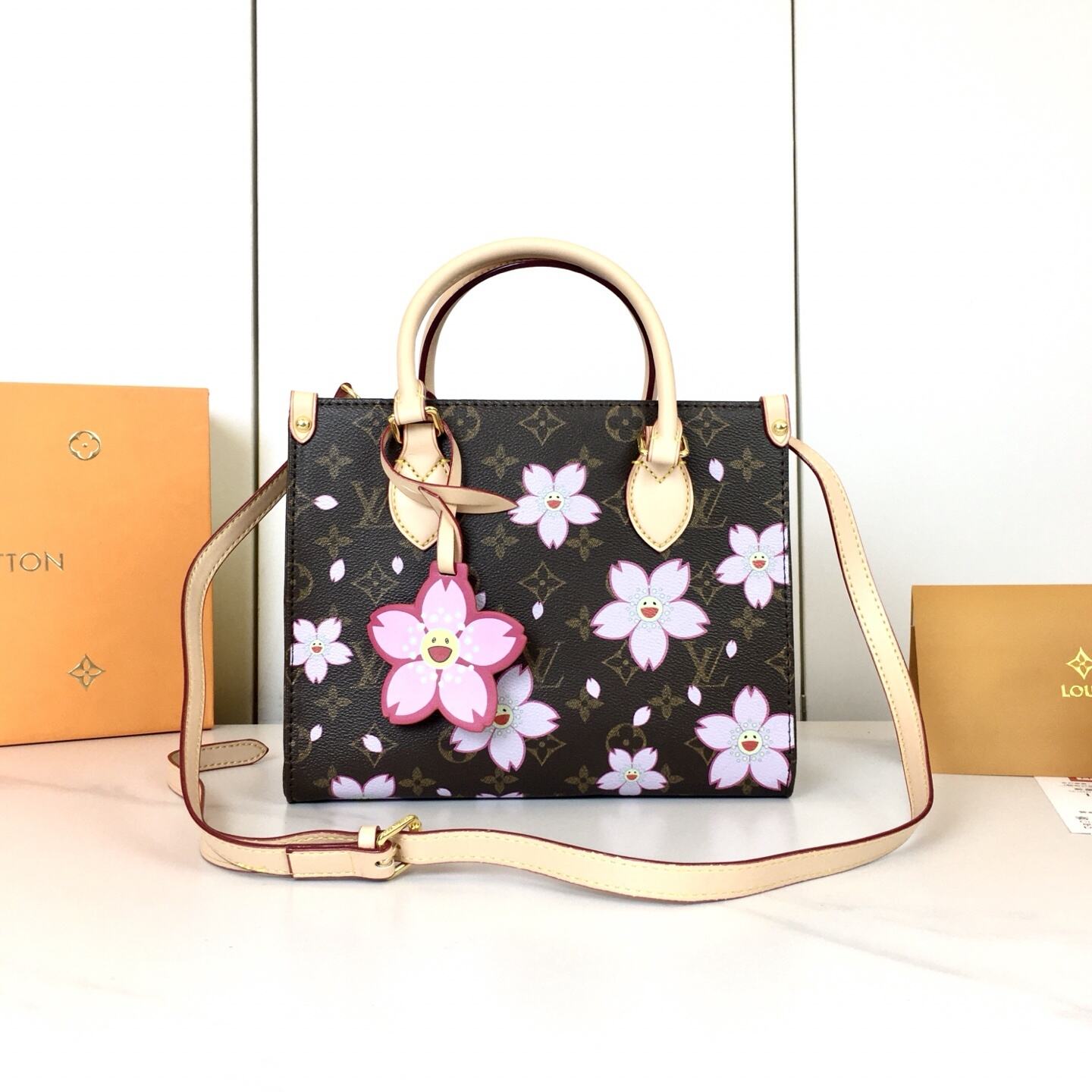 lv onthego Cherry Blossom m13269 19 x 11.5 x 25