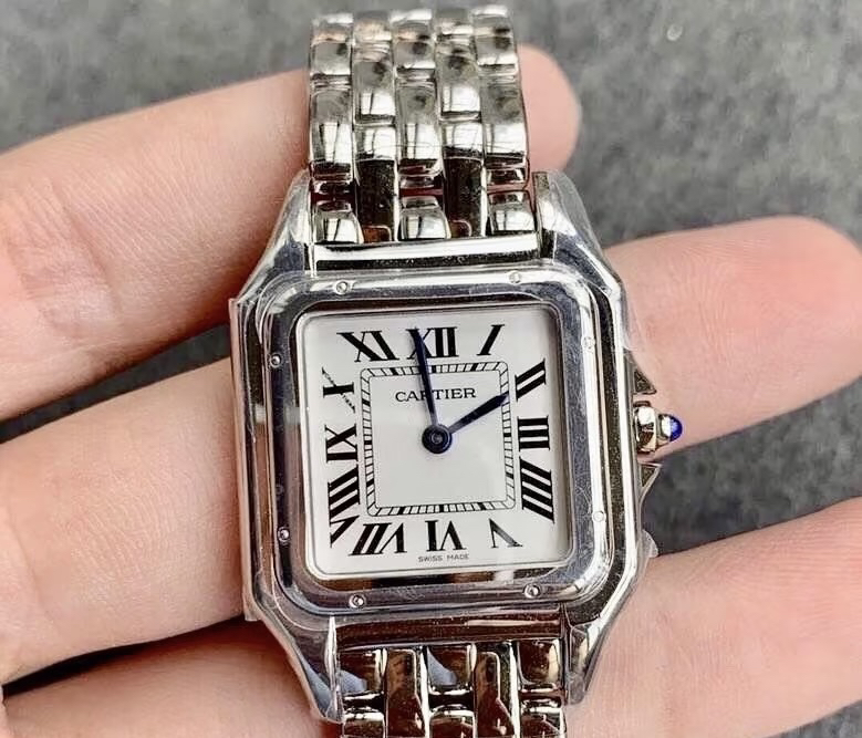 Ca*t1er cheetah watch