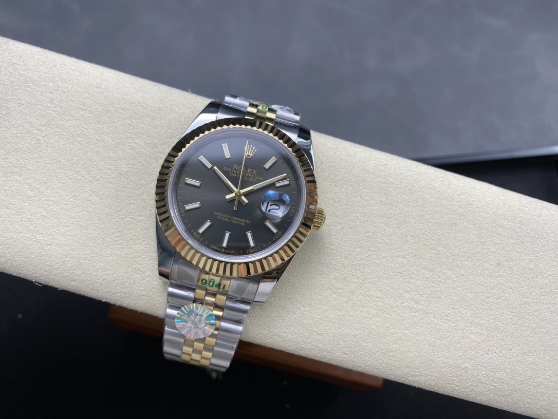 R01ex single date date 41mm 2